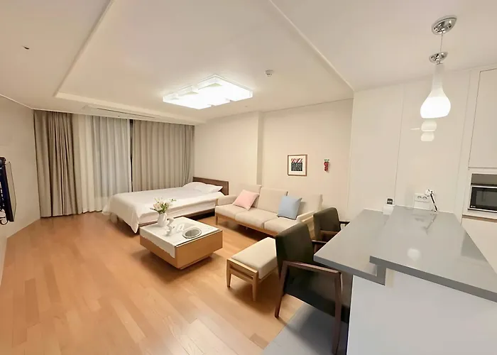 With Apartamento Busan